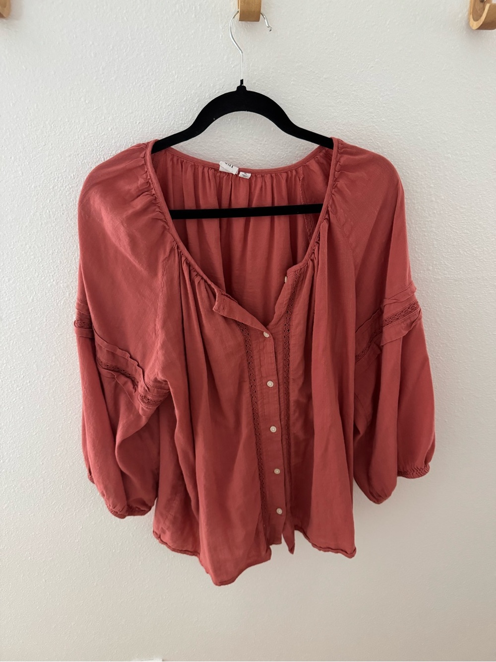 GAP Women's Button-Front Peasant Blouse in Rust